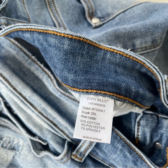 Judy Blue Women's Rainbow Paint Splash Splattered Distressed Denim Short Sz 2XL - Picture 7 of 11